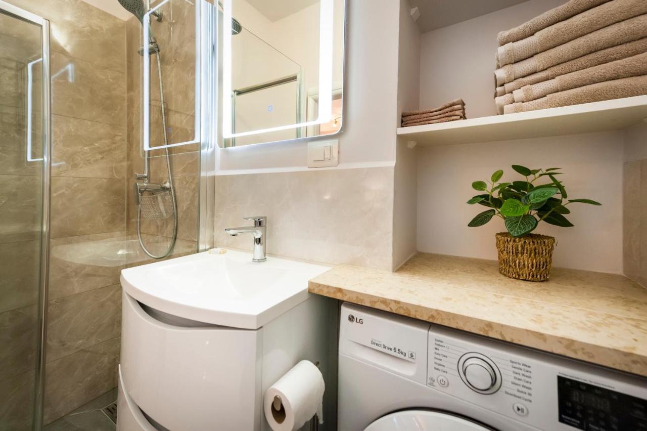 Bella Campagna - Luxury Two Bedroom Apartment Rovinj Luaran gambar