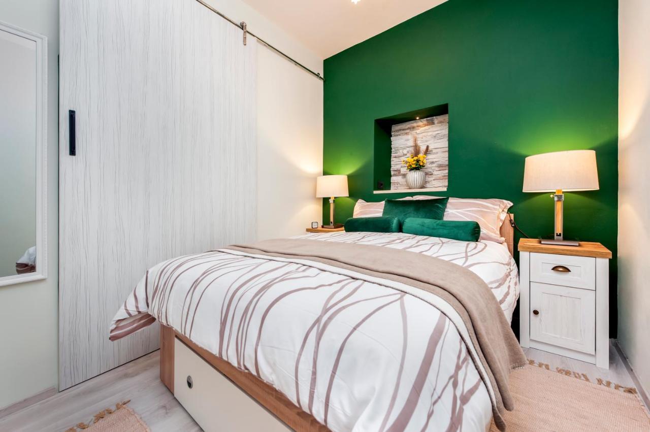 Bella Campagna - Luxury Two Bedroom Apartment Rovinj Luaran gambar